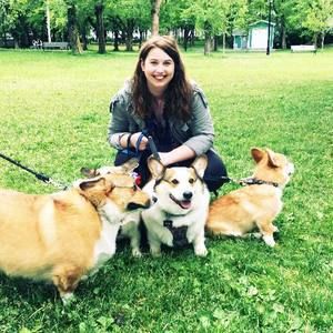 Meet your Posher, Julia